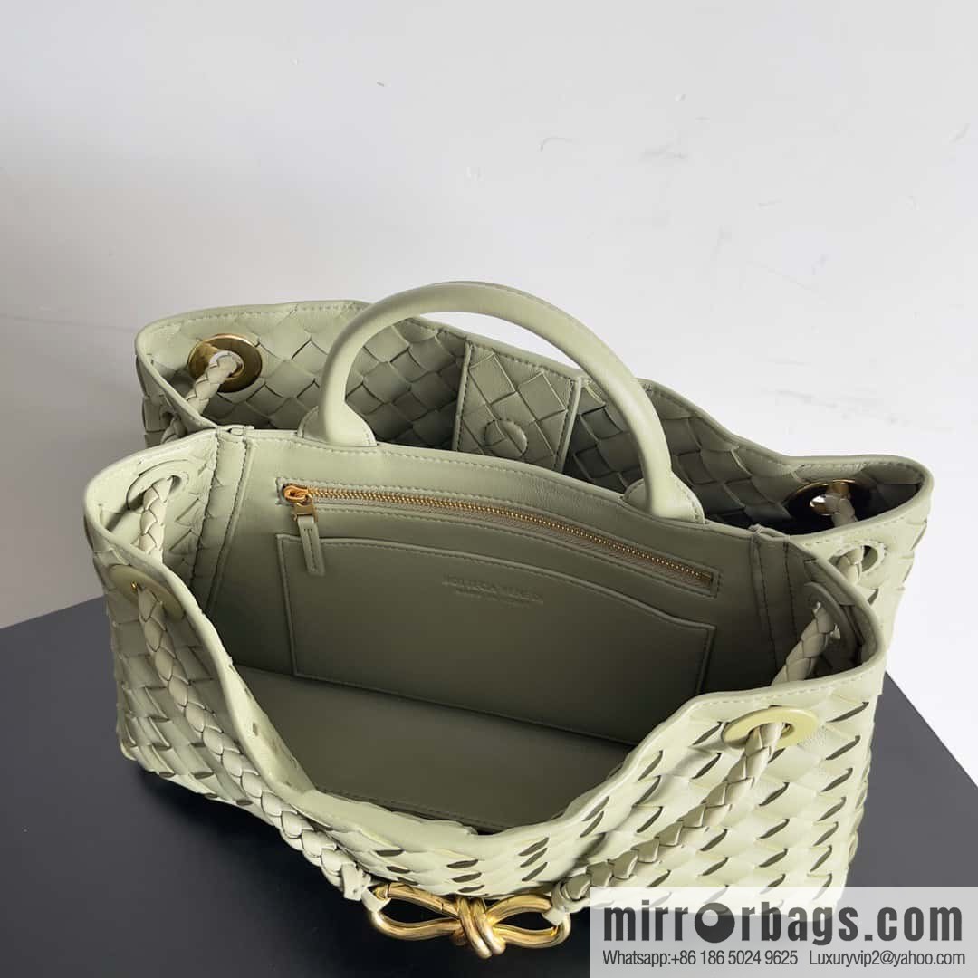Bottega Veneta new horizontal Andiamond handbag, model number: 754990 travertine green