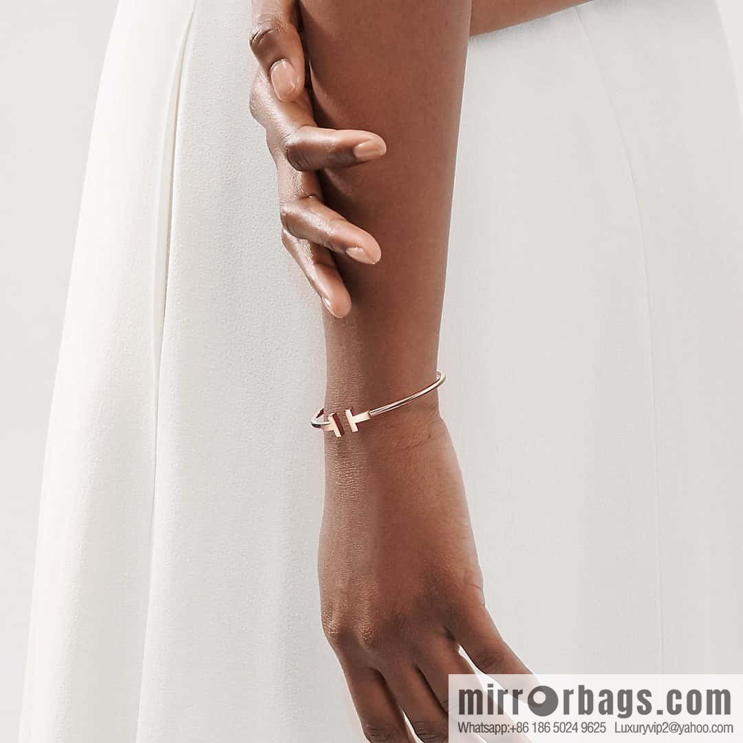 Glossy ☀️ Tiffany & Co, Classic T-Series, Glossy Silver Rose Gold Double T-Bracelet ☀️