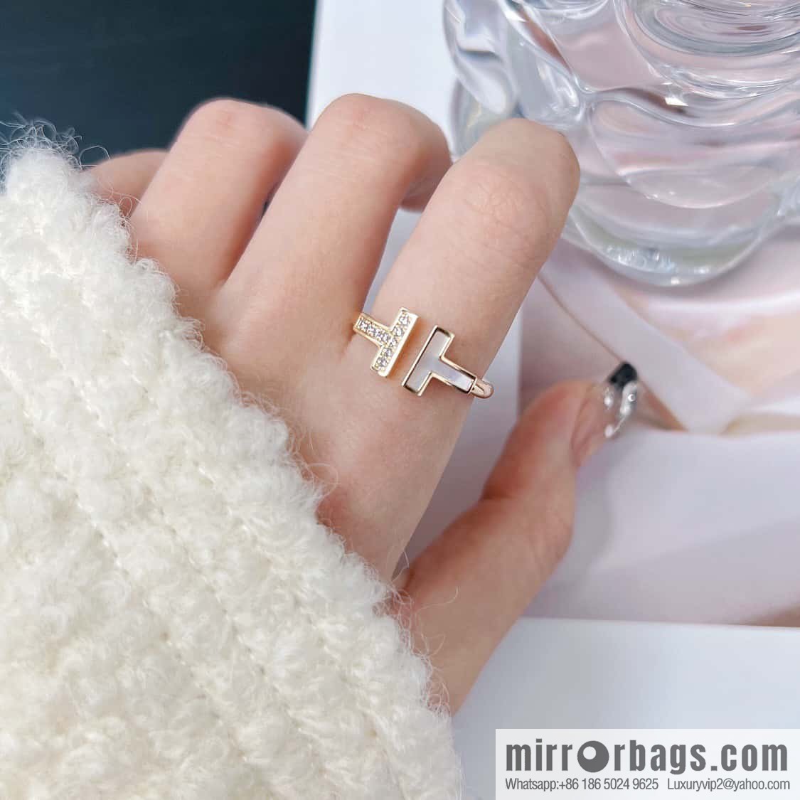 ☀️Tiffany & co Tiffany, classic T series, white shell belt diamond rose gold double T ring ☀️