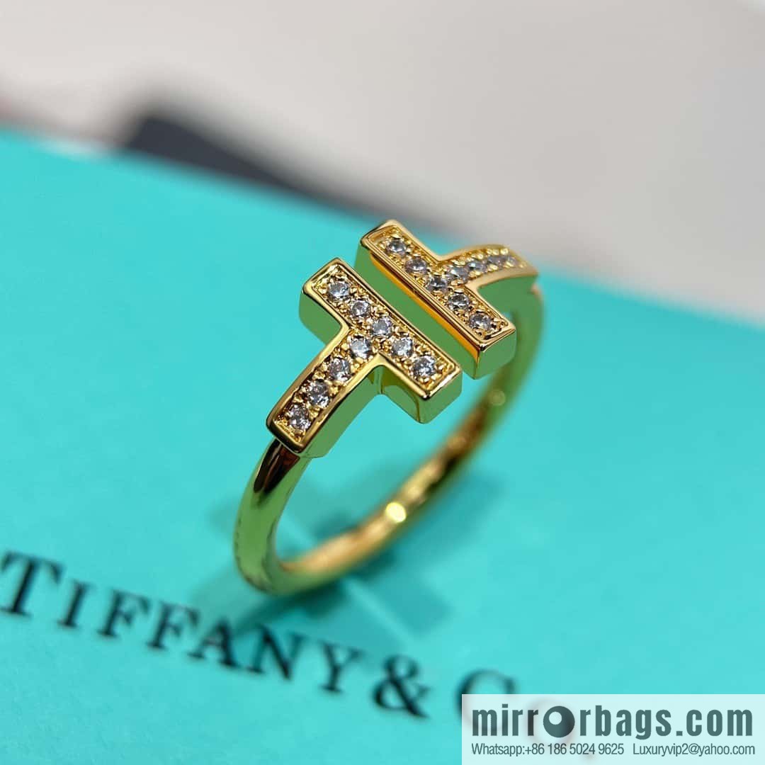 (5 Diamonds) ☀️ Tiffany & co, Classic T Series 5 Diamond Double T Ring ☀️