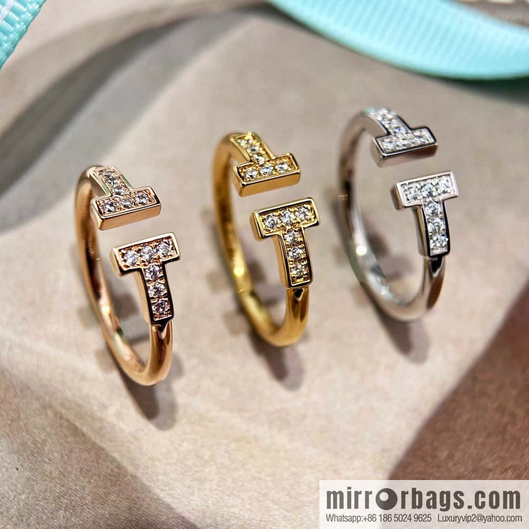 (3 Diamonds) ☀️ Tiffany & Co, Classic T Series 3 Diamond Double T Ring ☀️