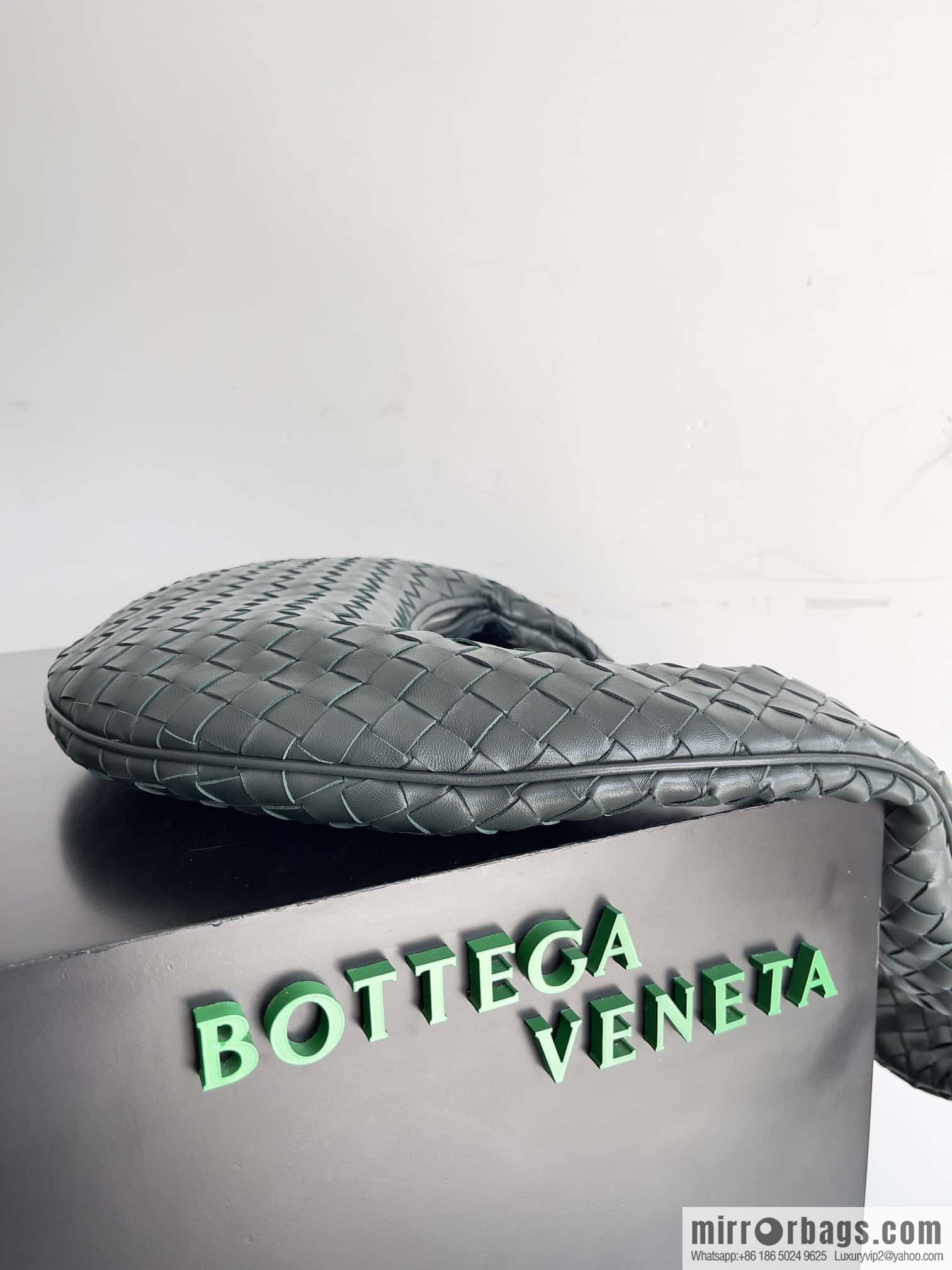 #Bv early autumn new Buddy shoulder bag Jodie Foster edge bag, dark green