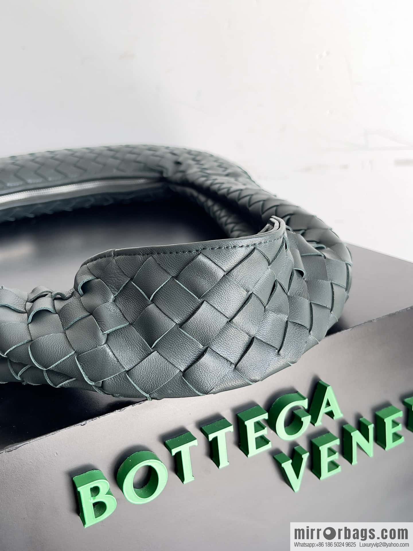 #Bv early autumn new Buddy shoulder bag Jodie Foster edge bag, dark green