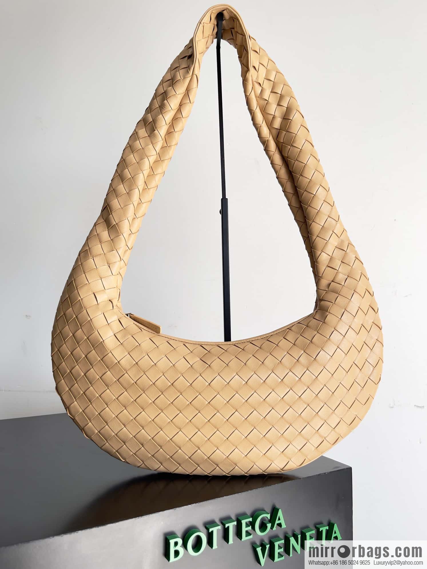 #Bv Early Autumn New Buddy Shoulder Bag Jodie Foster Edge Bag, Almond