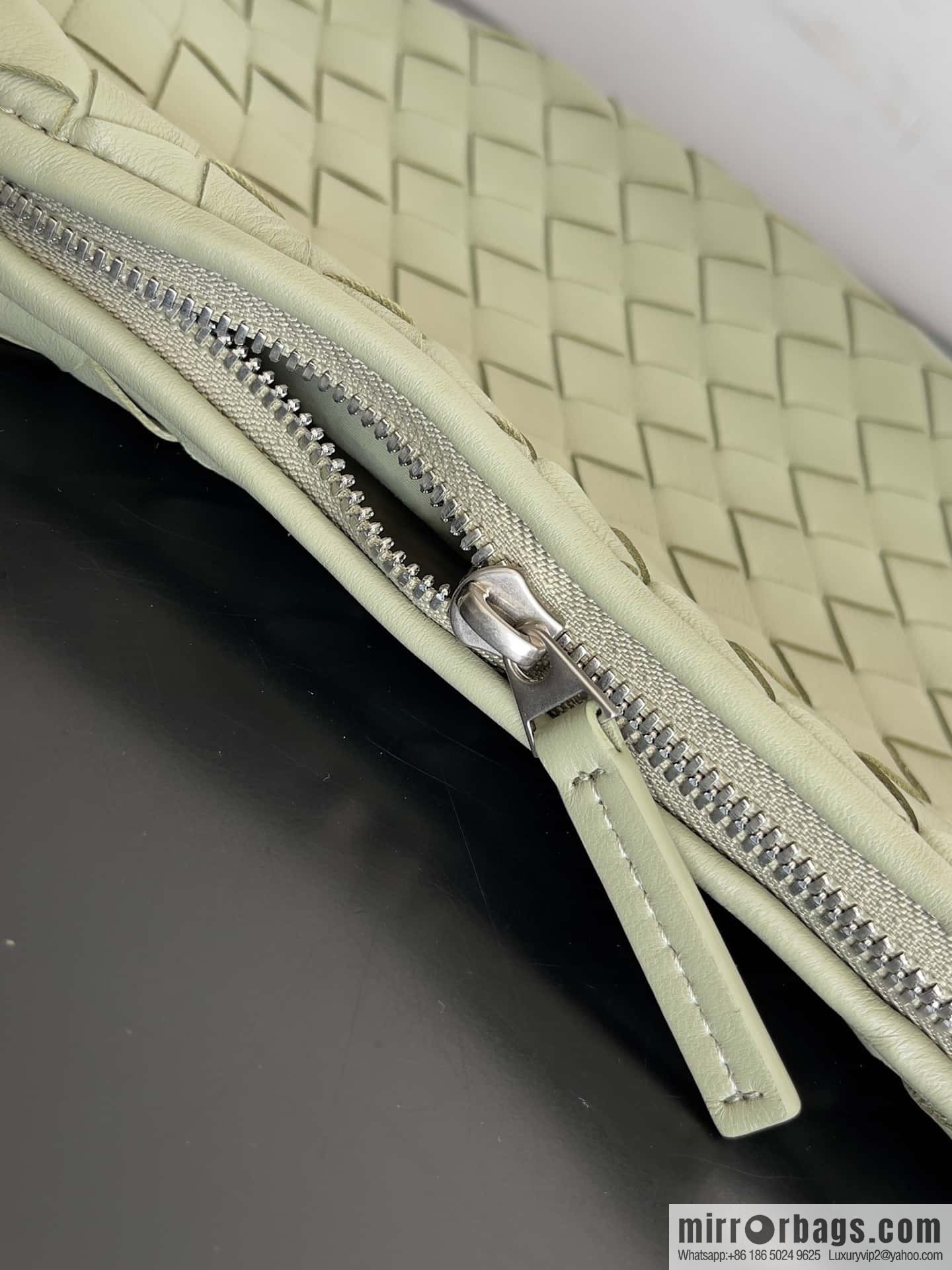 #Bv Early Autumn New Buddy Shoulder Bag Jodie Foster Edge Bag, Travertine Green