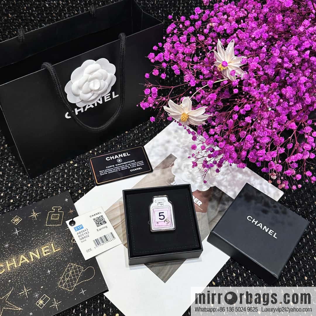 ❗️New ❗️ Chanel brooch ☀️ new ☑️ Chanel perfume bottle brooch ☀️