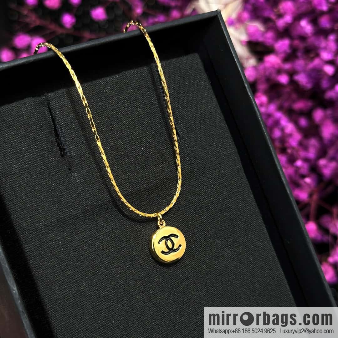 ❗️New ❗️ Chanel necklace ☀️ new ☑️ Chanel medieval series round double c necklace ☀️
