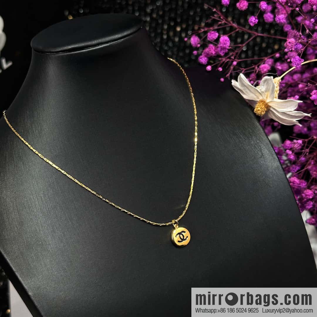 ❗️New ❗️ Chanel necklace ☀️ new ☑️ Chanel medieval series round double c necklace ☀️