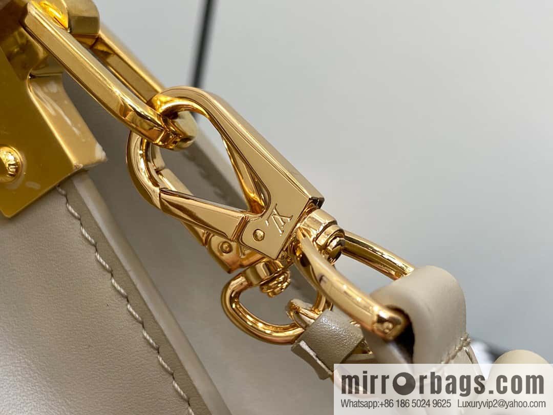 [Original order boutique] M55964 black epi Daphne series DAUPHINE mini handbag M23559 M23358