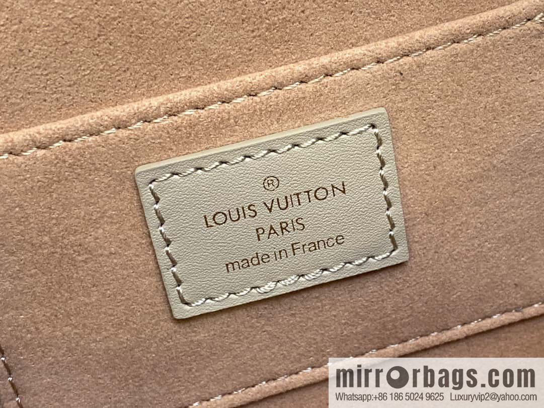 [Original order boutique] M55964 black epi Daphne series DAUPHINE mini handbag M23559 M23358