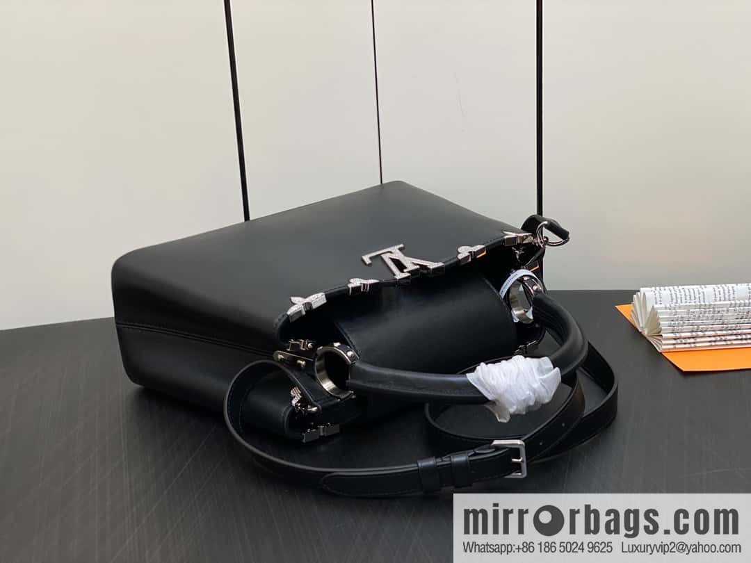 [Original order boutique] M51783 black full leather cap that English series, flower crown and white diamond Capucines medium handbag