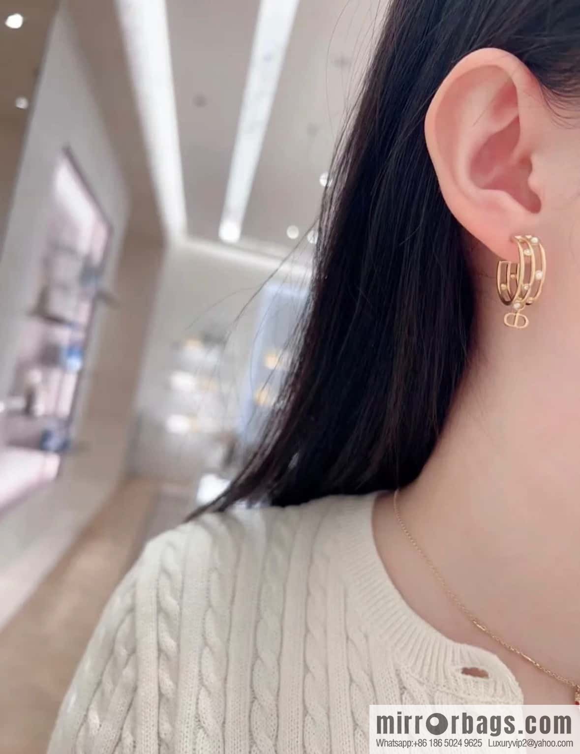 New ☑️ DIOR CD half circle earrings stud earrings