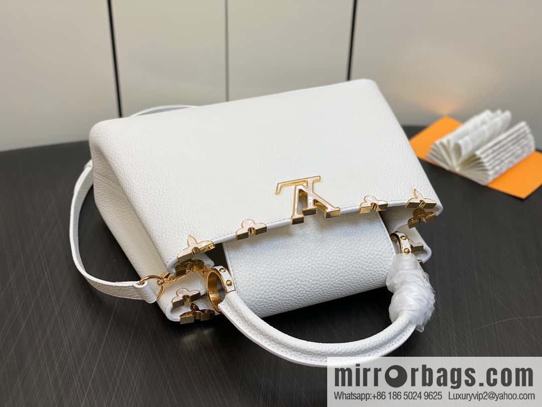 [Original order boutique] M23331 white, full leather cap, that English series CAPUCINES medium handbag, this Capucines BB Flower Crown handbag