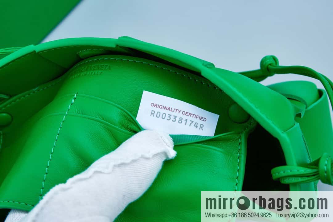 #BV 2023 Cassette Strap Underarm Bag, Model: 730543 Model 80846 Grass Green