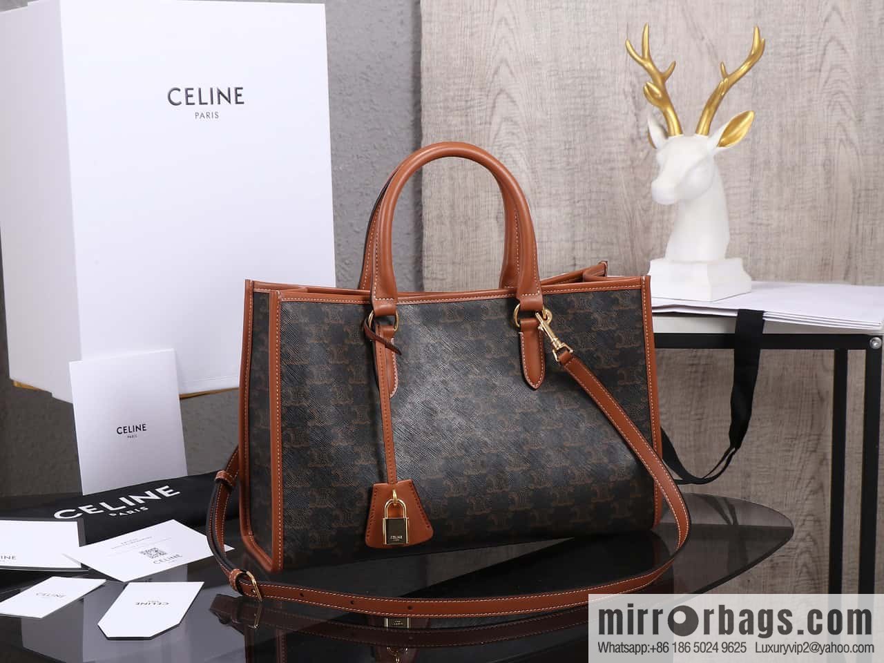 [Premium quality, all-steel hardware 】 𝗖𝗘𝗟𝗜𝗡𝗘 | horizontal tote small, model: 199742
