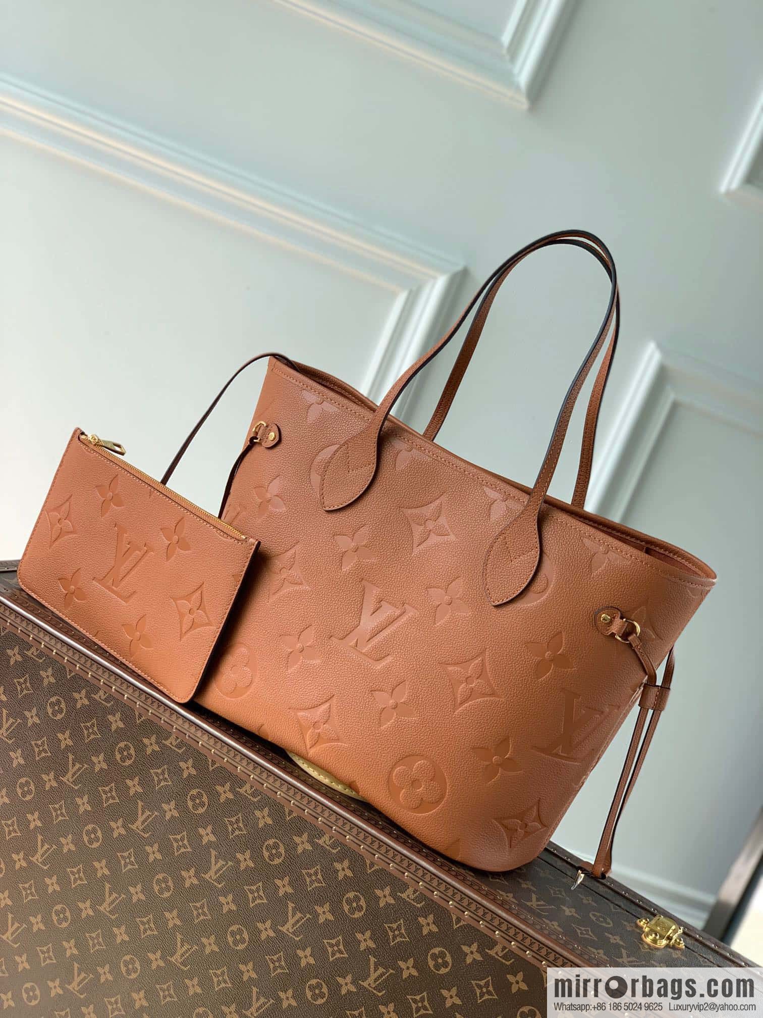 M45684 Full leather embossed Neverfull medium shopping bag