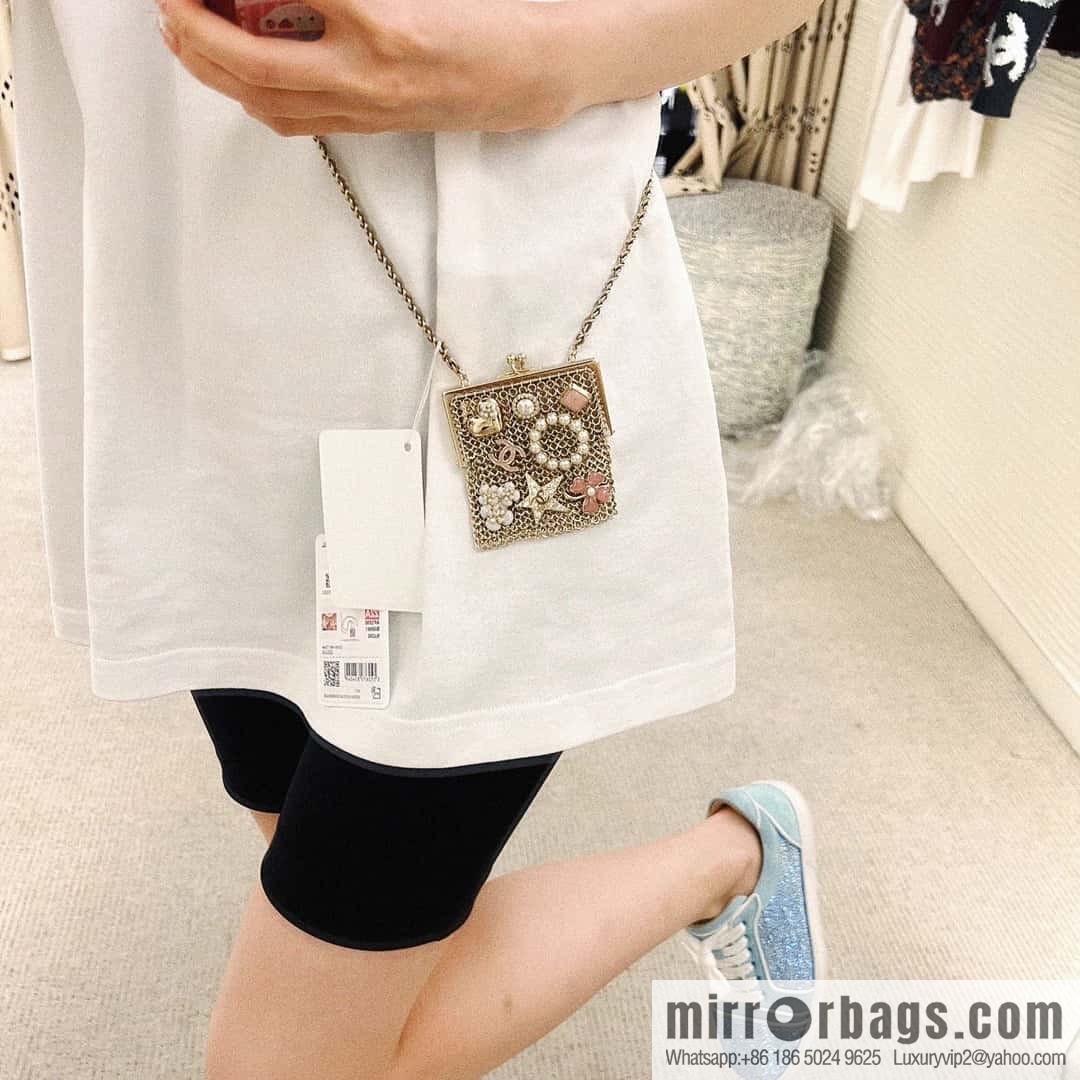 ❗️New ❗️ ☀☀️ 2021 new CHANEL Chanel earphone bag messenger bag necklace sweater chain ☀