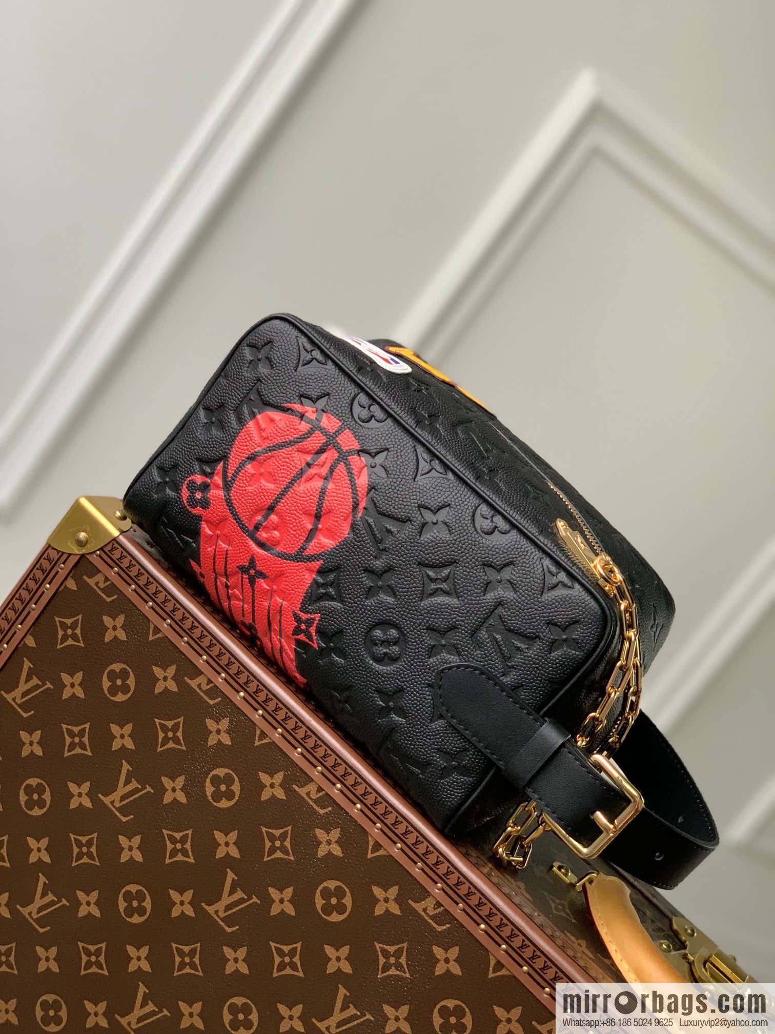 M58515 black clutch bag Cloakroom Dopp Kit handbag LVxNBA SEASON 2 capsule series