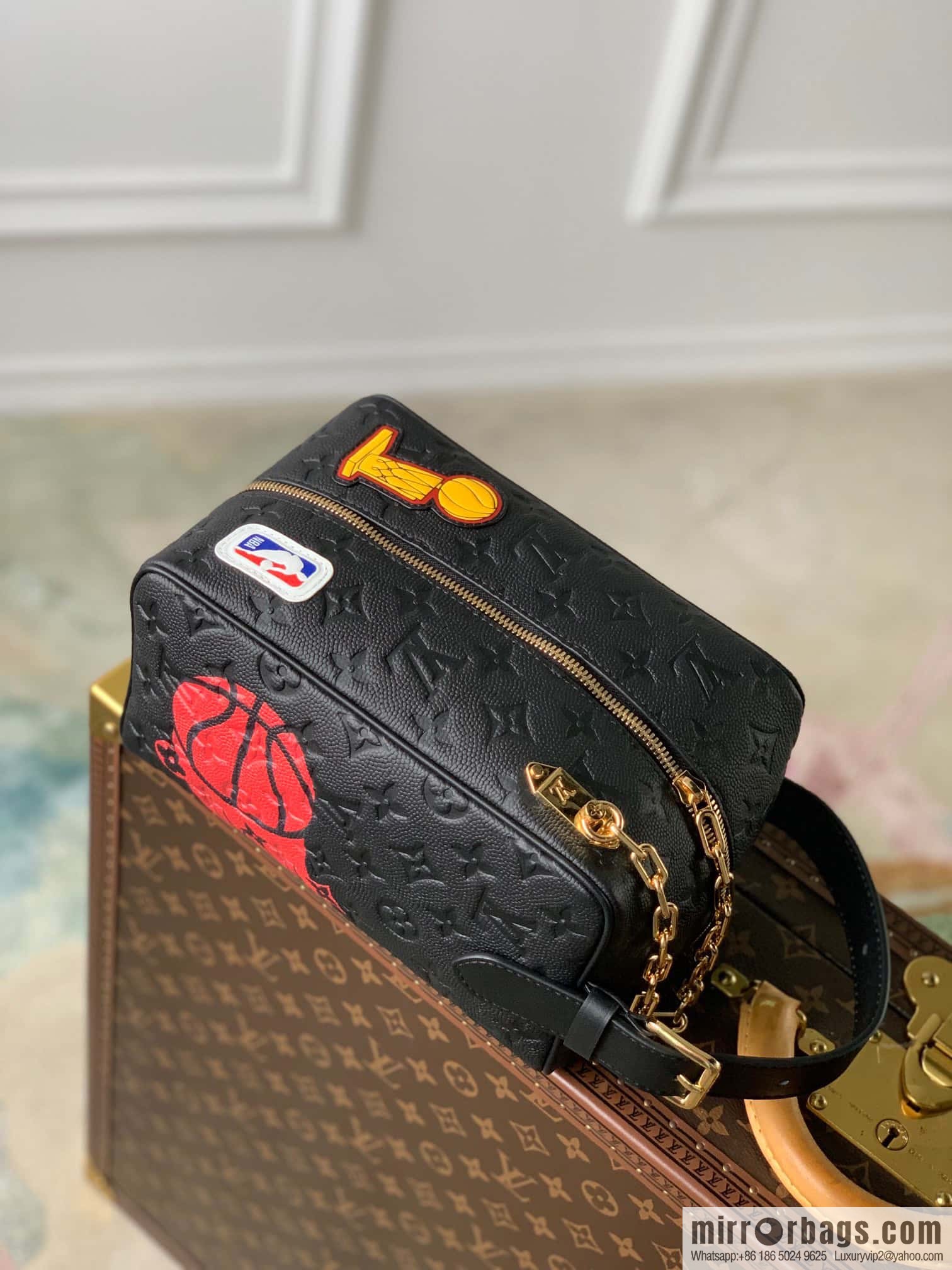 M58515 black clutch bag Cloakroom Dopp Kit handbag LVxNBA SEASON 2 capsule series