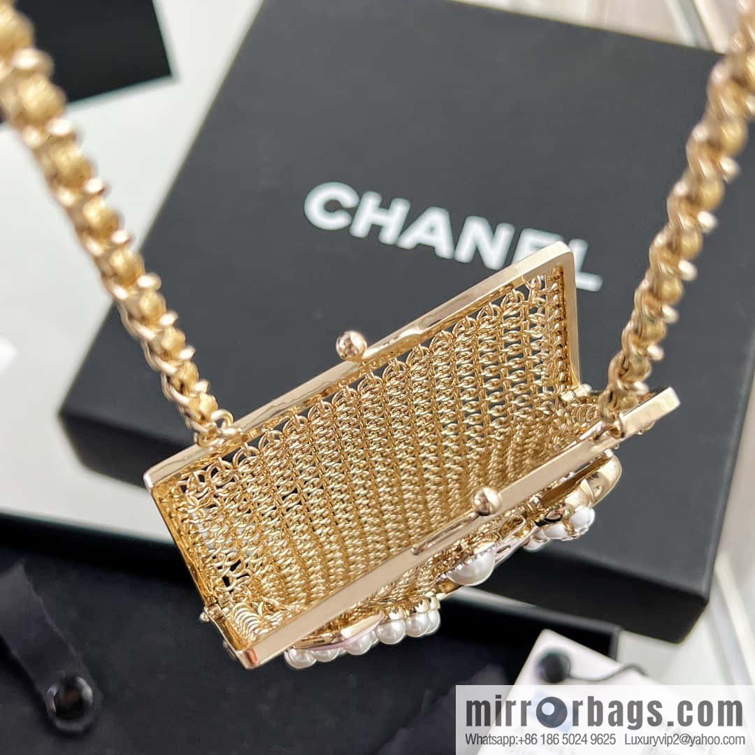 ❗️New ❗️ ☀☀️ 2021 new CHANEL Chanel earphone bag messenger bag necklace sweater chain ☀
