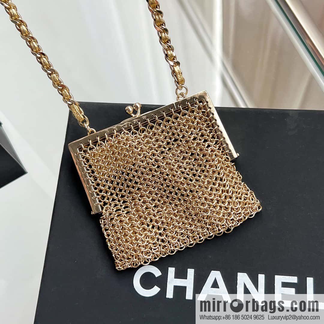 ❗️New ❗️ ☀☀️ 2021 new CHANEL Chanel earphone bag messenger bag necklace sweater chain ☀