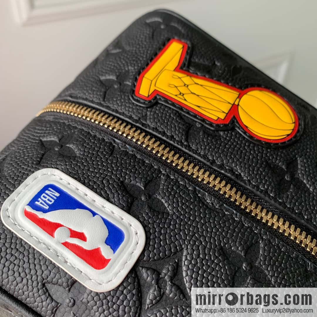 M58515 black clutch bag Cloakroom Dopp Kit handbag LVxNBA SEASON 2 capsule series