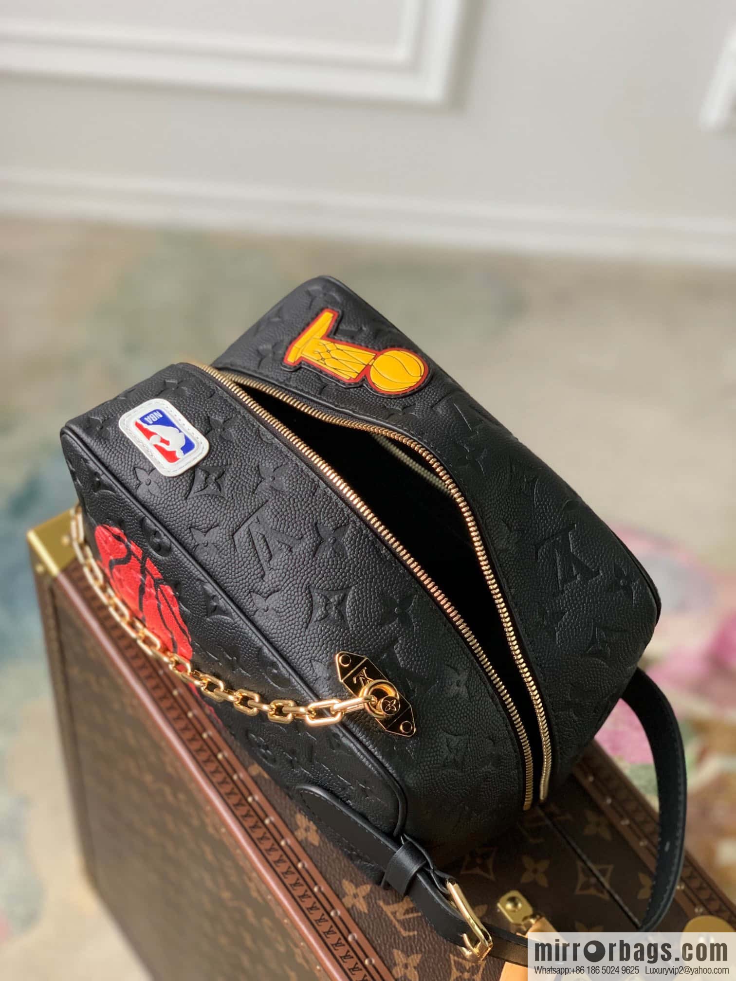 M58515 black clutch bag Cloakroom Dopp Kit handbag LVxNBA SEASON 2 capsule series