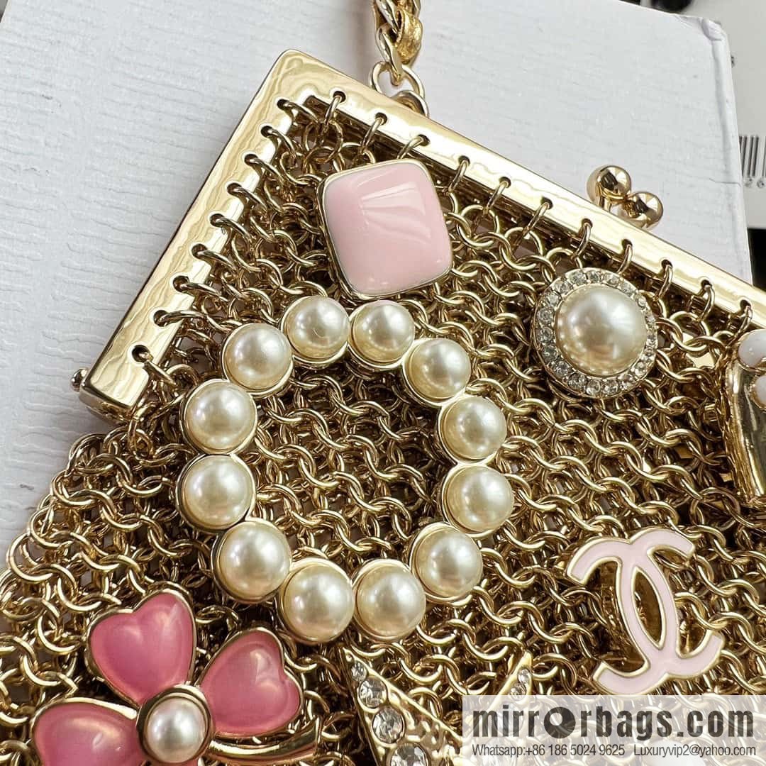 ❗️New ❗️ ☀☀️ 2021 new CHANEL Chanel earphone bag messenger bag necklace sweater chain ☀