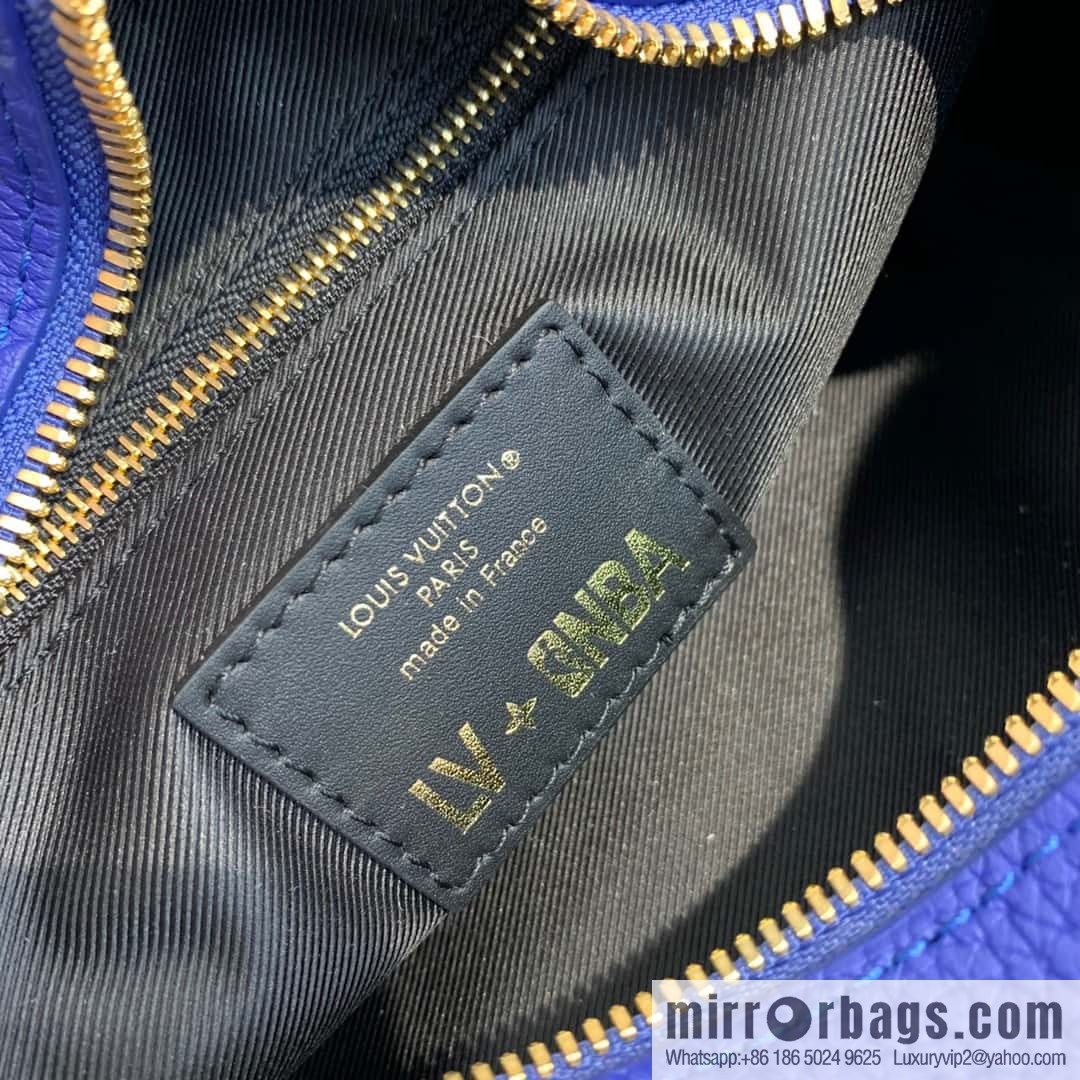 M21106 Wash Bag Dopp Kit Wash Bag
