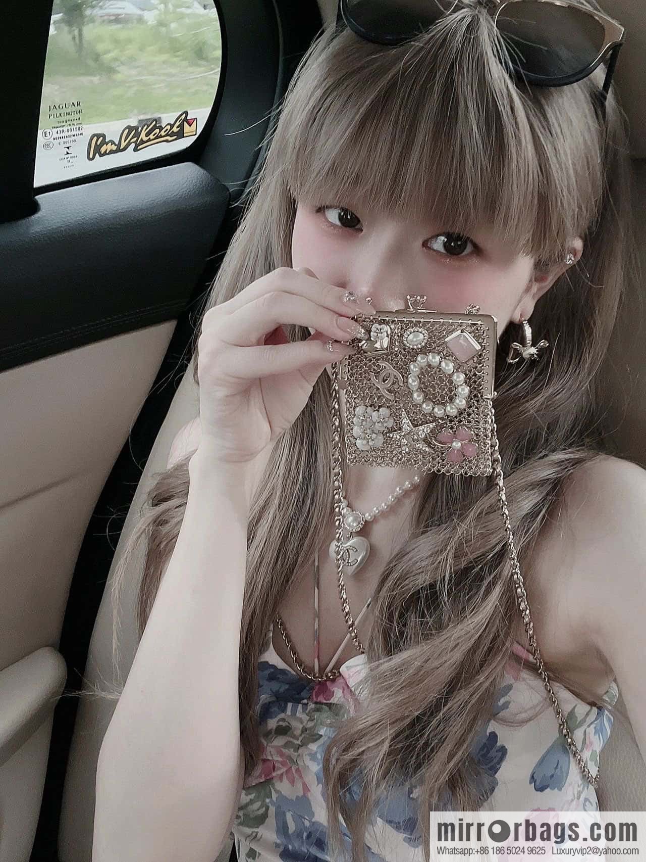❗️New ❗️ ☀☀️ 2021 new CHANEL Chanel earphone bag messenger bag necklace sweater chain ☀