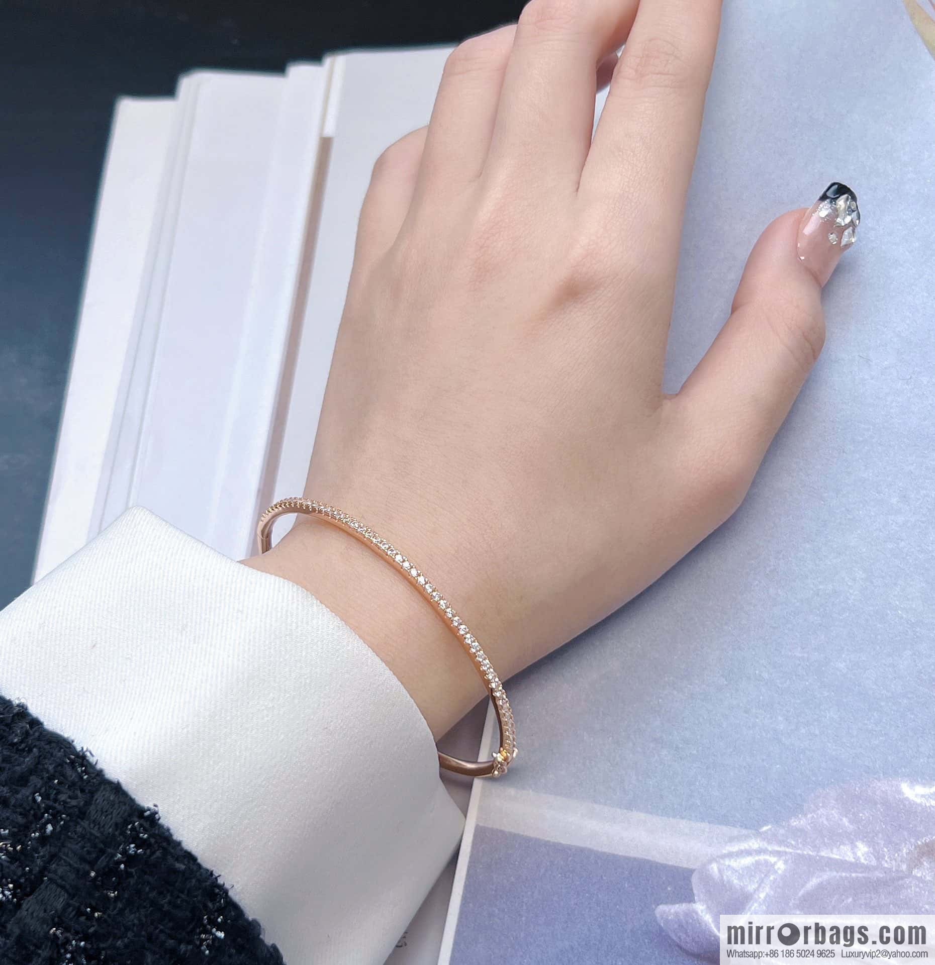 ❗️New ❗️ ☀ Tiffany & Co. Tiffany Metro Series Single Row Diamond Bracelet Bracelet ☀