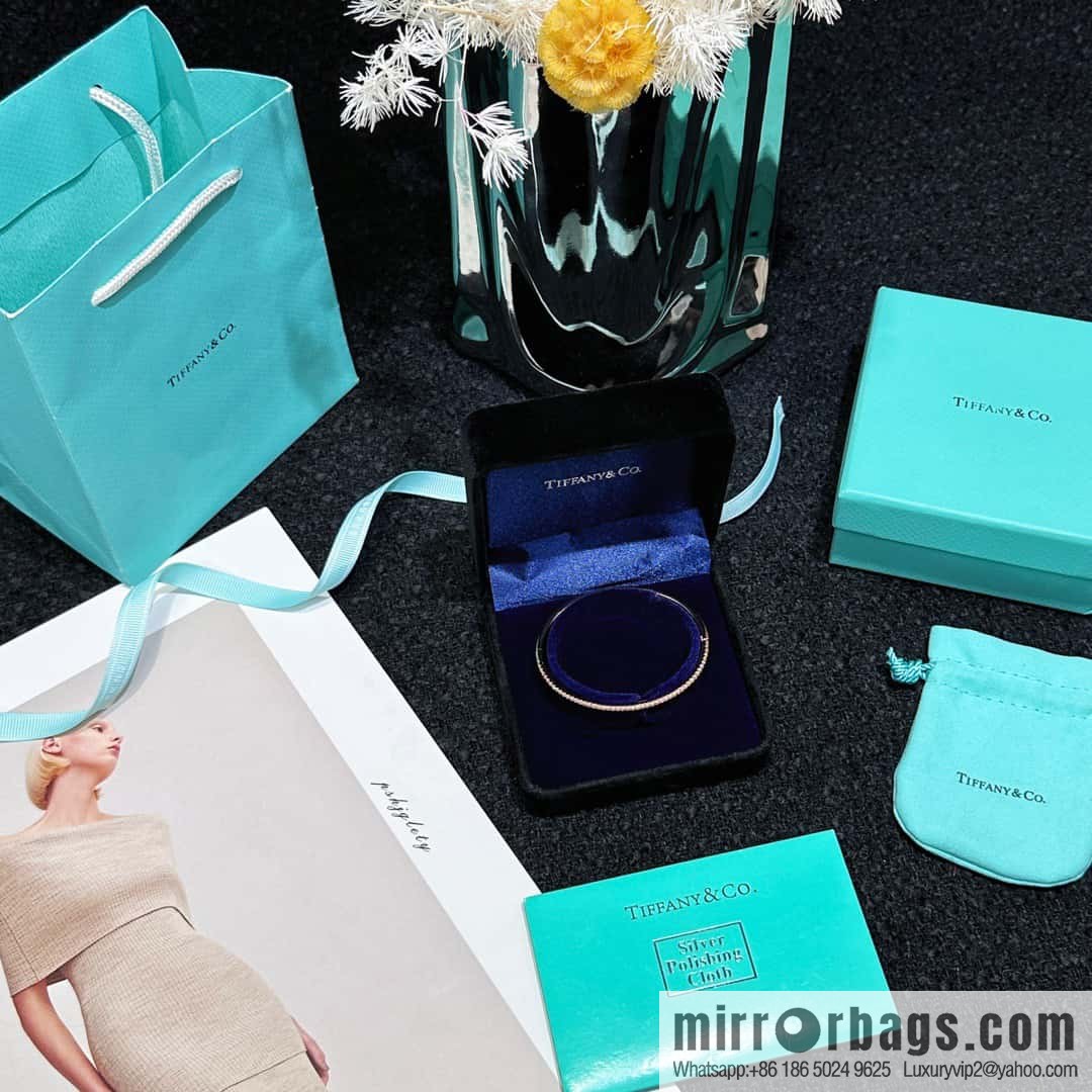 ❗️New ❗️ ☀ Tiffany & Co. Tiffany Metro Series Single Row Diamond Bracelet Bracelet ☀