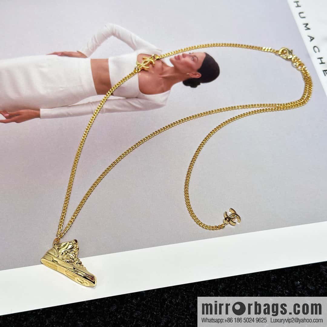 ❗️New ❗️☀️ New ☑️ Chanel Gold Shoes 👟 Necklace ☀️