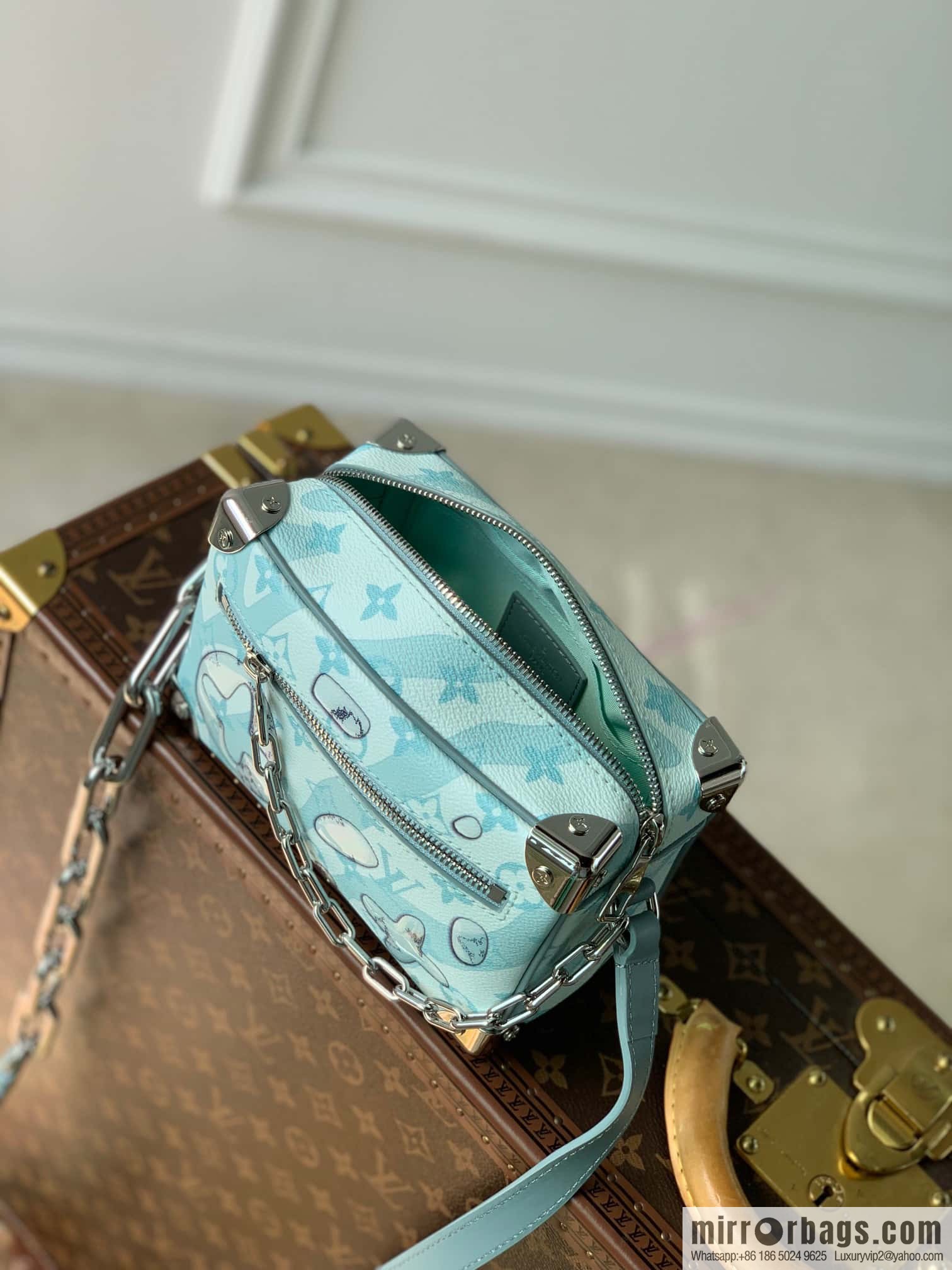 M22588 Tiffany & Co. Green, Box Bag Box Series Mini Soft Trunk Handbag