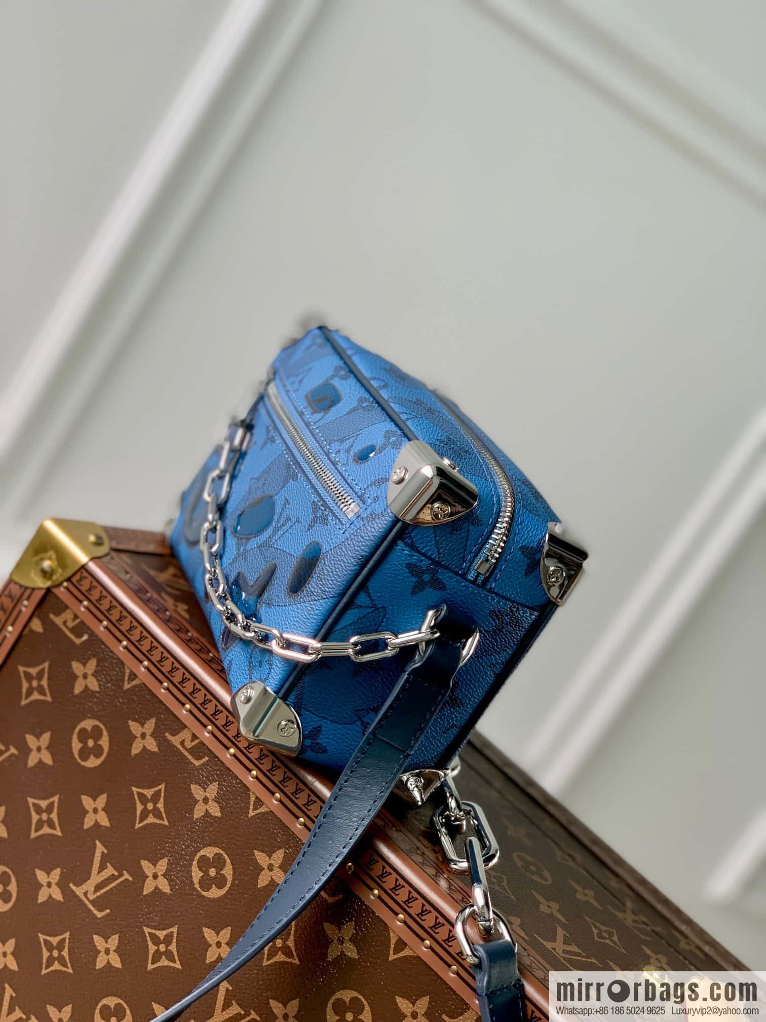 M22588 Blue, Box Bag Box Series Mini Soft Trunk Handbag