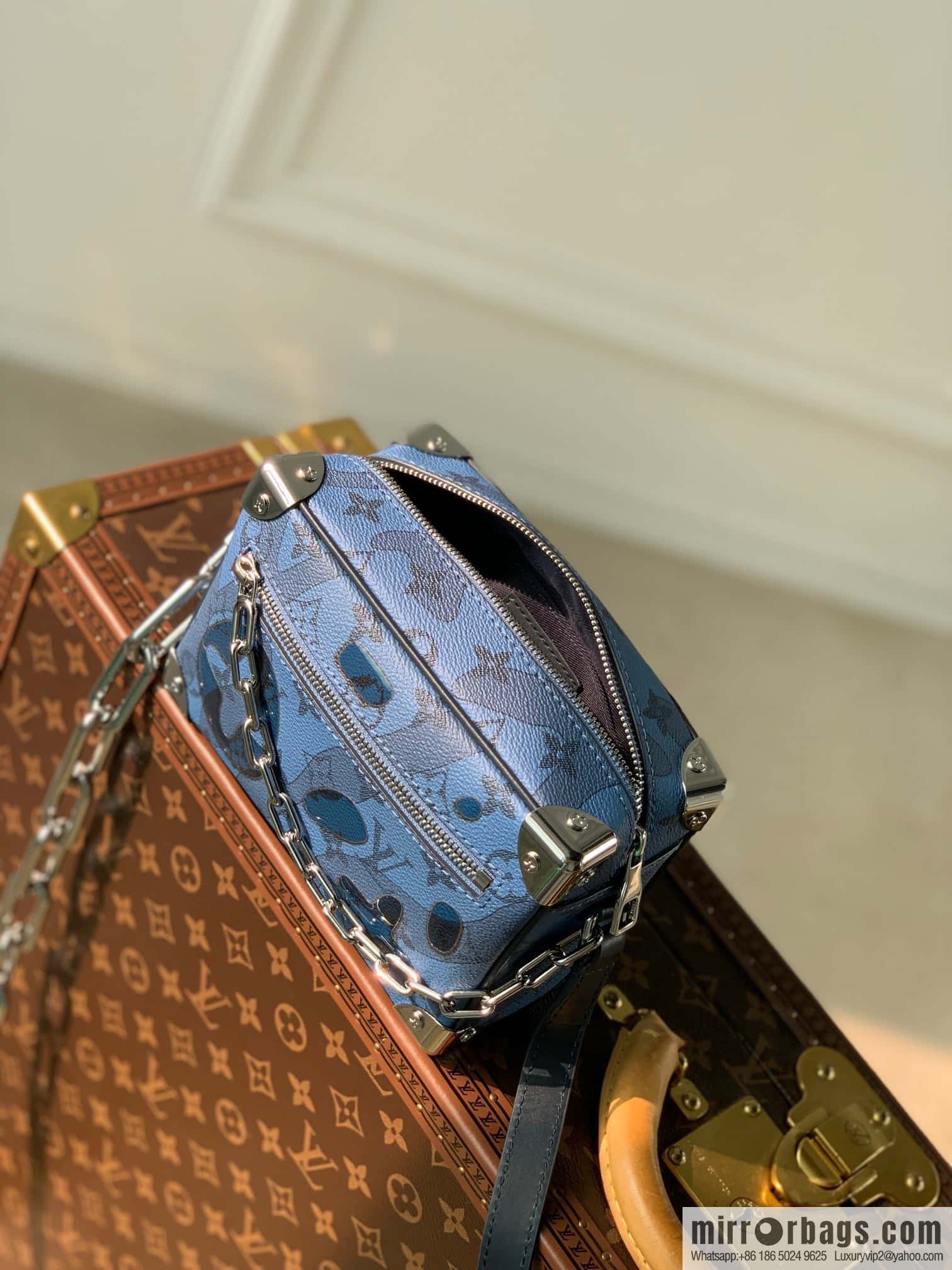 M22588 Blue, Box Bag Box Series Mini Soft Trunk Handbag