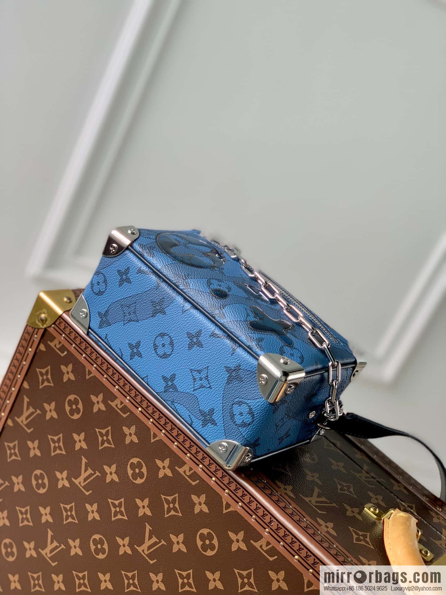 M22588 Blue, Box Bag Box Series Mini Soft Trunk Handbag