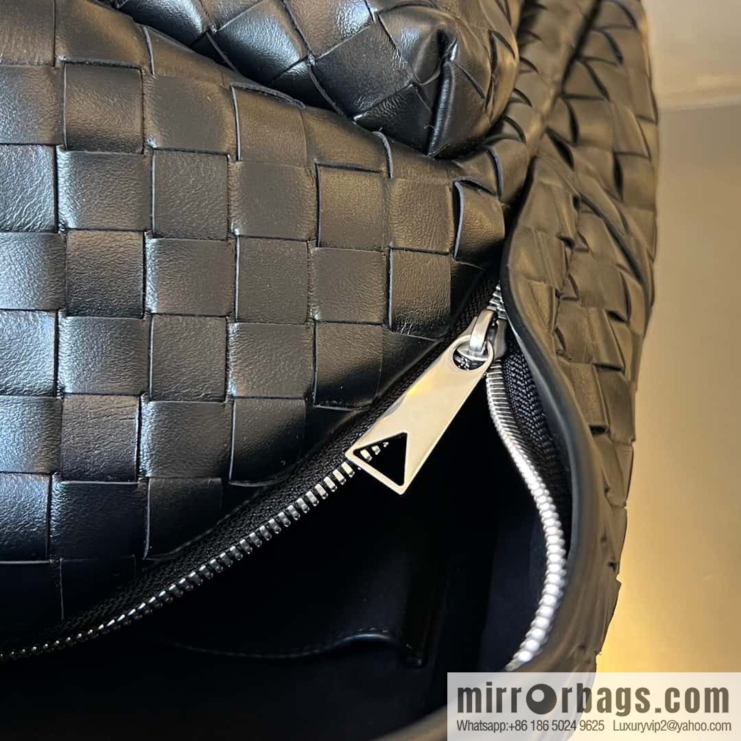#Bv new men's backpack 730728 classic woven backpack model number: 730728 black