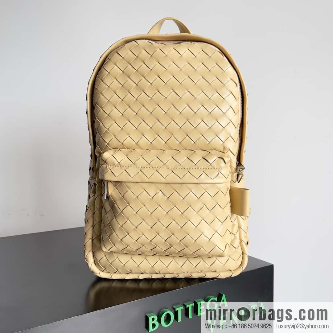 #Bv new men's backpack 730728 classic woven backpack model number: 730728 oat color