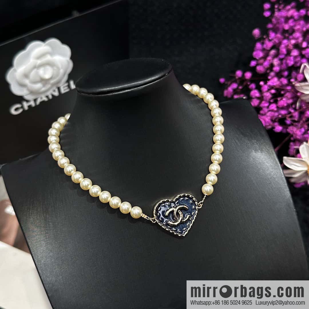 ❗️New ❗️☀️ New ☑️ Chanel Double C Peach Heart Love Denim Pearl Necklace ☀️