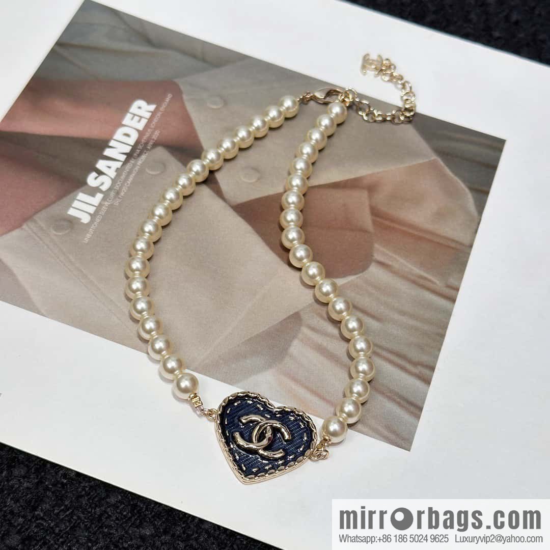 ❗️New ❗️☀️ New ☑️ Chanel Double C Peach Heart Love Denim Pearl Necklace ☀️