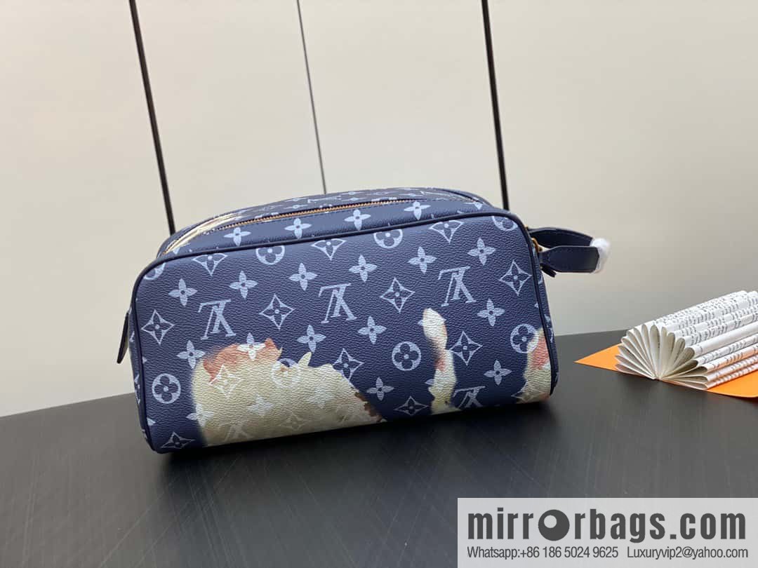 M46696 Blue Flame, Wash Bag Series Dopp Kit Grooming Bag