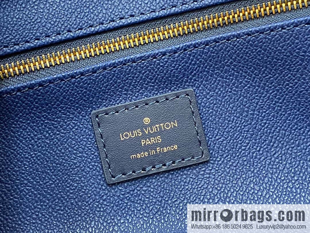 M46696 Blue Flame, Wash Bag Series Dopp Kit Grooming Bag