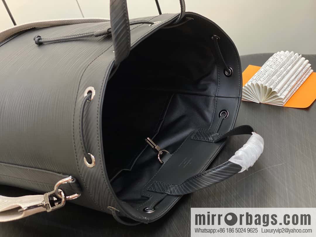 M23117 black epi bucket bag series Maxi Noé Sling bucket handbag