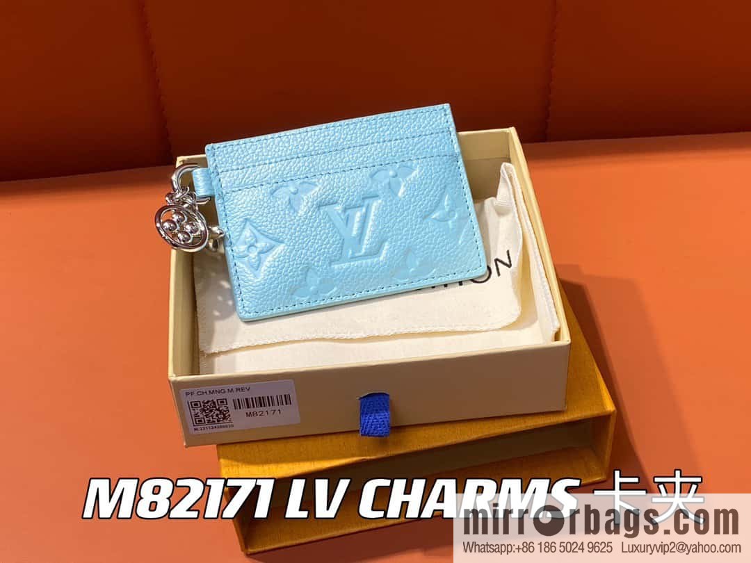 [Original order boutique] M82171 pearlescent blue, full leather M82739 card holder wallet series LV CHARMS card holder