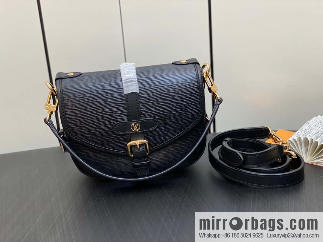 [Original single boutique] M23469 black epi series SAUMUR BB handbag