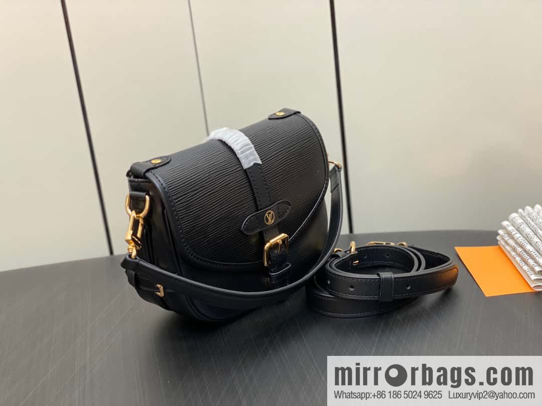 [Original single boutique] M23469 black epi series SAUMUR BB handbag