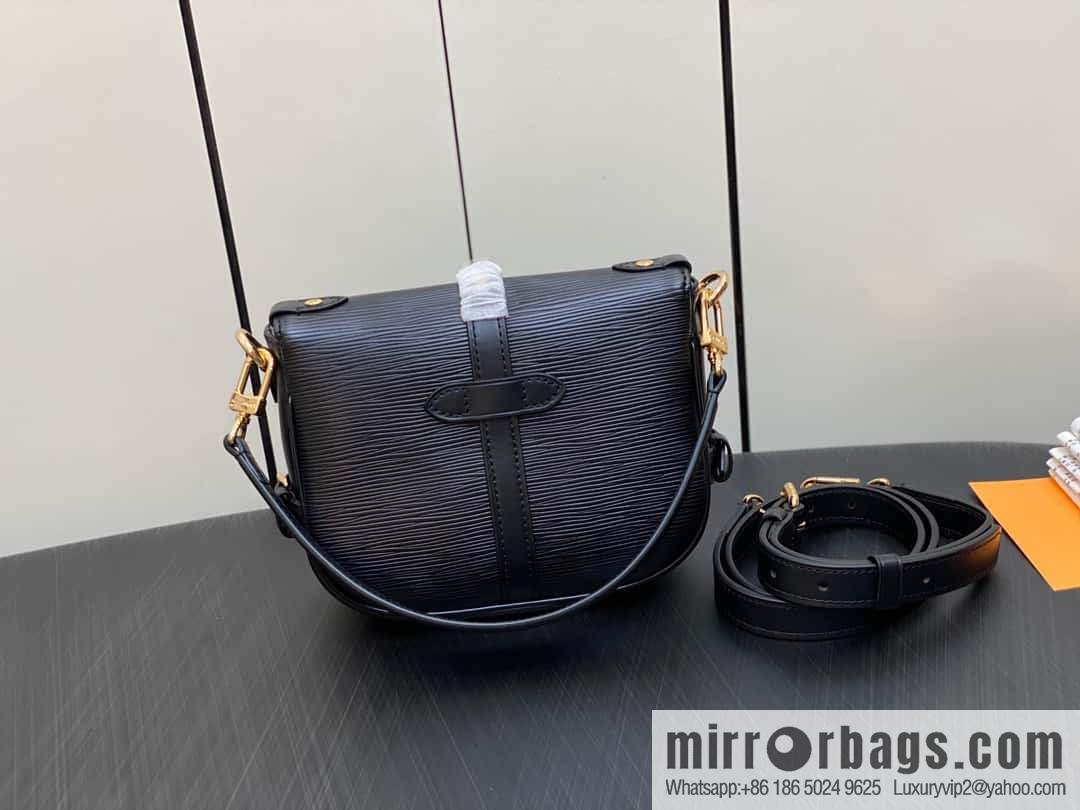 [Original single boutique] M23469 black epi series SAUMUR BB handbag