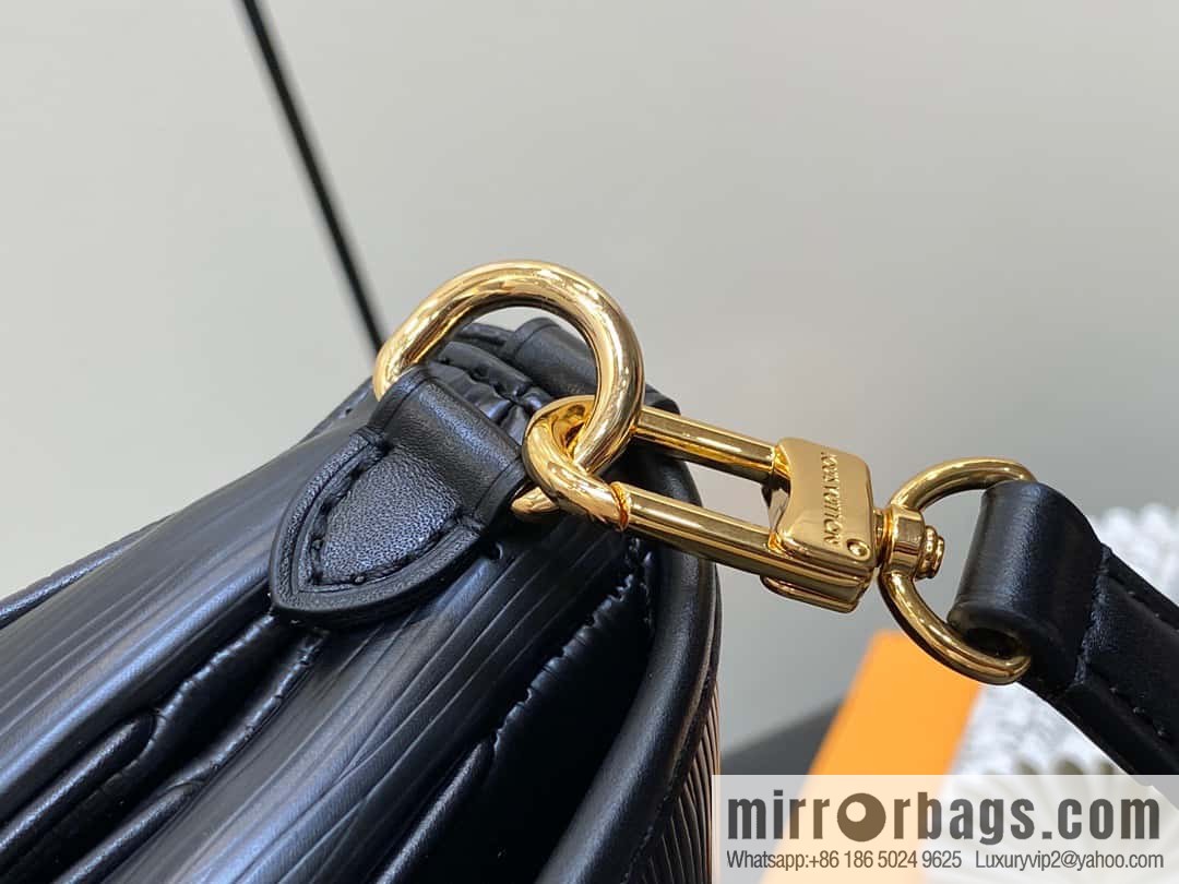 [Original single boutique] M23469 black epi series SAUMUR BB handbag