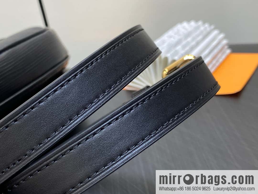 [Original single boutique] M23469 black epi series SAUMUR BB handbag